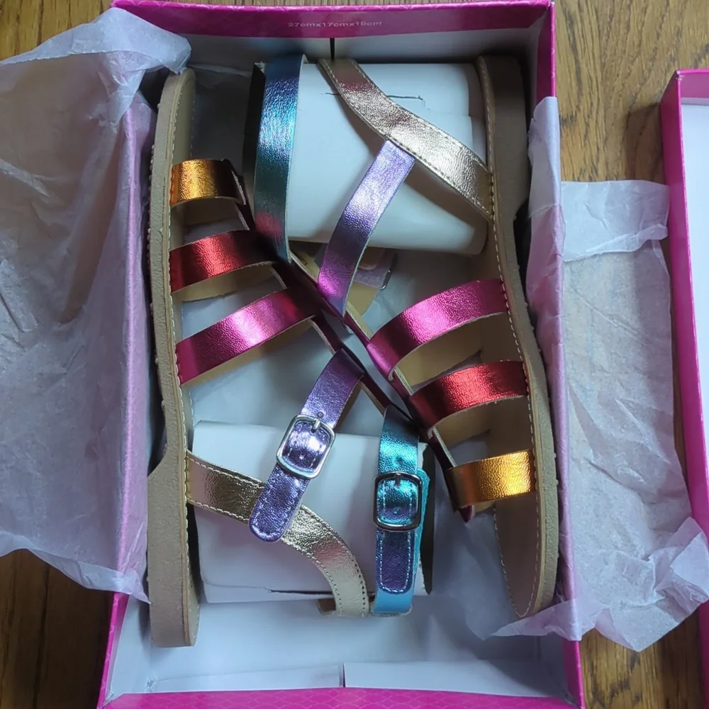 NIB Kelly & Katie Chloe Gladiator Rainbow Sandal Kids Size 5